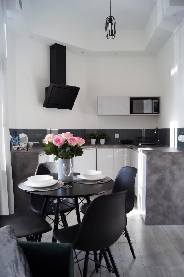 Green Park Apartament ทอรูน ภายนอก รูปภาพ